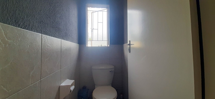 To Let 3 Bedroom Property for Rent in Bodorp North West